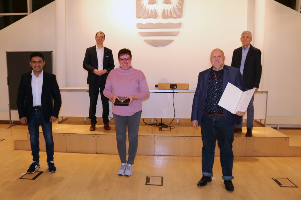 Sportplakette des Bundespräsidenten für den SV 1920 Reichelsheim.jpg