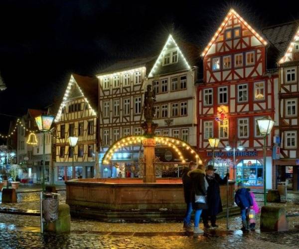 Weihnachten in Butzbach: Stimmungsvoller Stadtrundgang